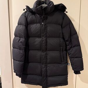 Aritzia Women’s Mid Superpuff